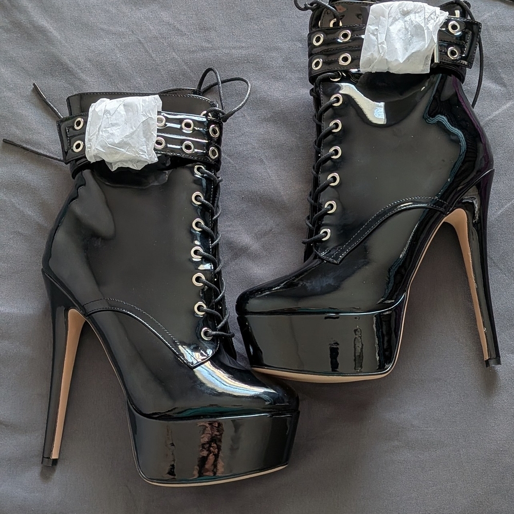 Black Patent Platform Lace-Up Ankle Boots - Women